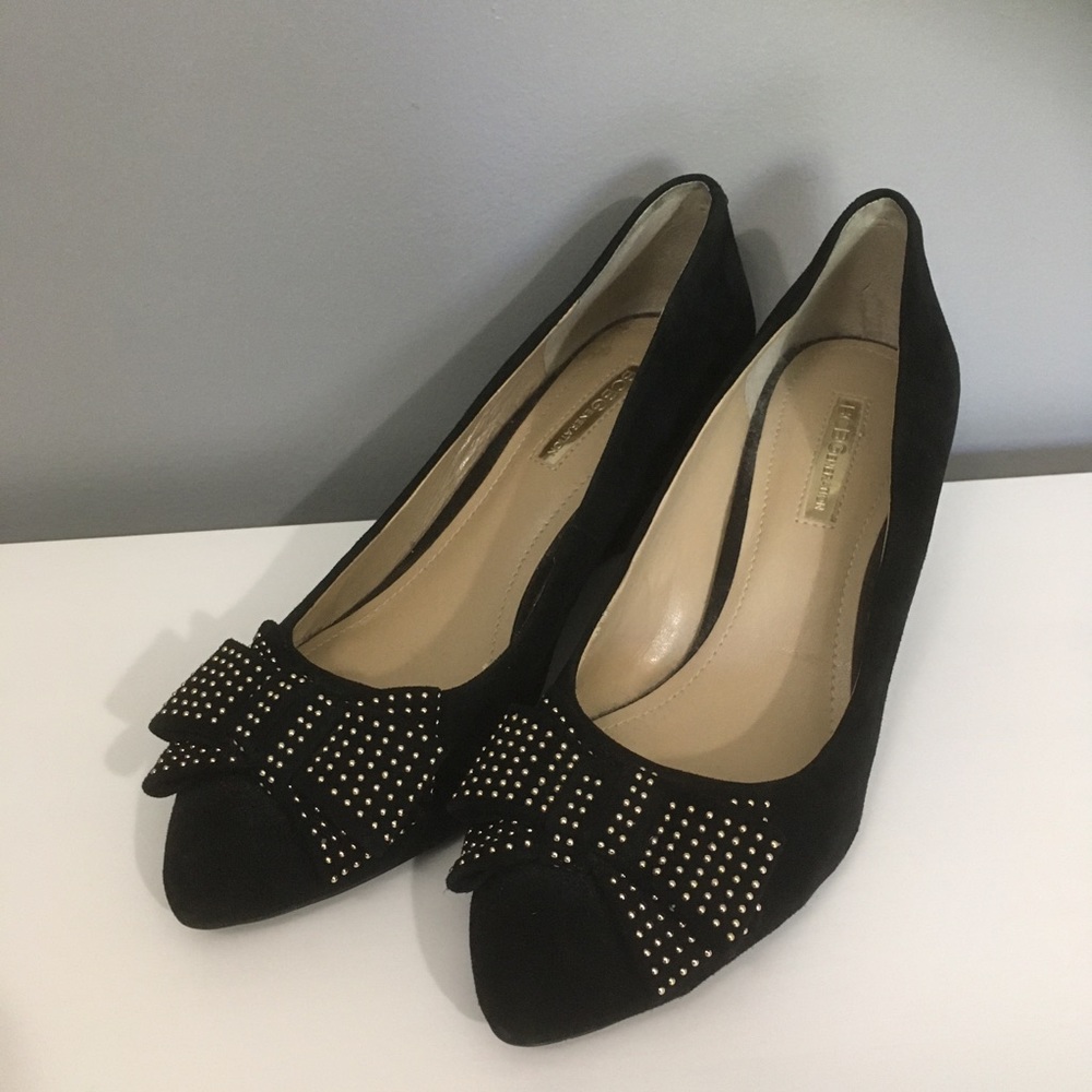 BCBGeneration black suede wedge heels bow